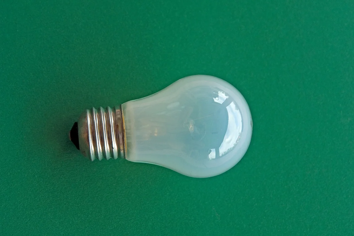 Transformez vos vieux objets en décoration tendance : idées créatives 2026